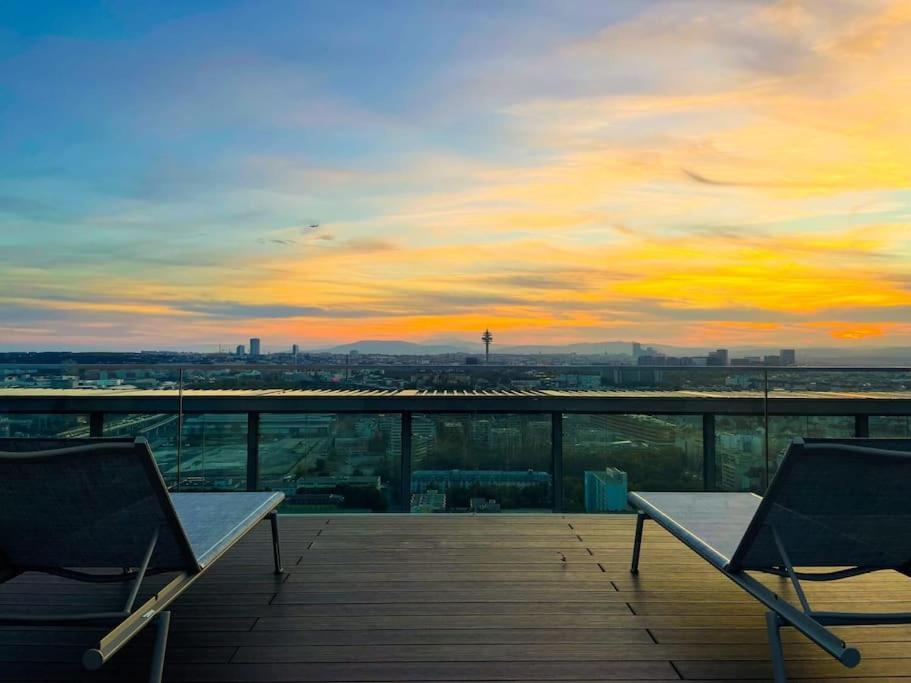 Exclusive Condo With Pool And Terrace Bécs Kültér fotó